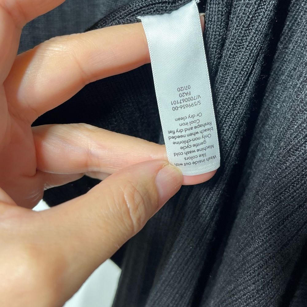 Athleta Solstice Merino Wool Blend  Ribbed Wrap in Black S NWOT - Picture 12 of 12